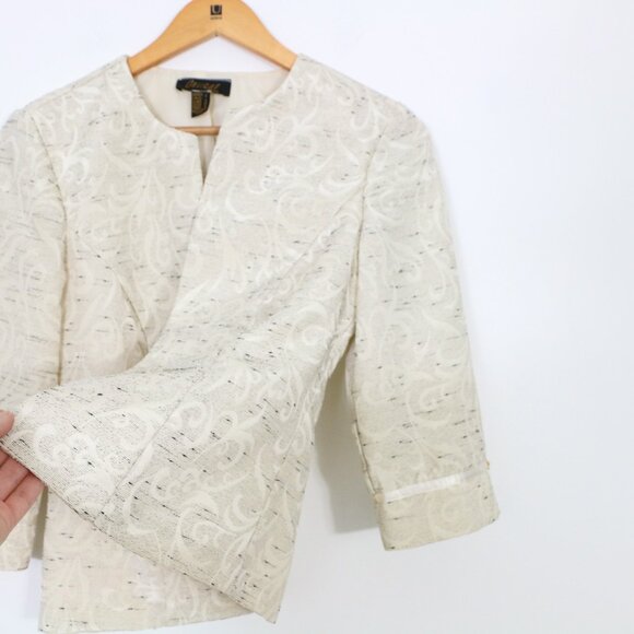 *Oblique Cream Open Structured Blazer - Picture 6 of 7